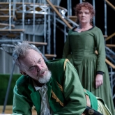 Mycket väsen för ingenting - Regi: Pelle Öhlund och Nina Jemth - Scenografi och Kostymdesign: Richard Andersson.