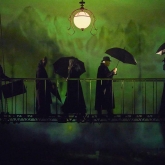 Dracula – Borås stadsteater 2021 Regi: Rikard Lekander – Scenografi/kostym: Richard Andersson – Projektioner: Ludde Falk