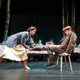 Puntila – av Brecht. Regi: Johan Huldt. Scenografi och kostym: Richard Andersson. 2015